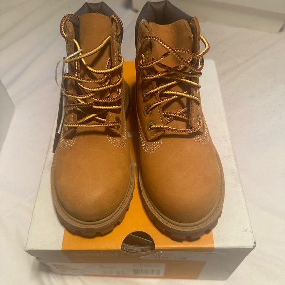 Brand New 9C Toddler Timberlands - Picture 1 of 4